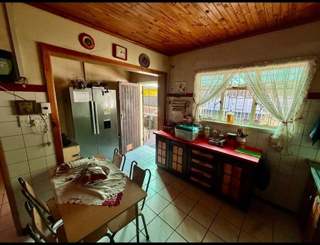 3 BEDROOM HOUSE FOR SALE IN VANDERBIJLPARK CW 5